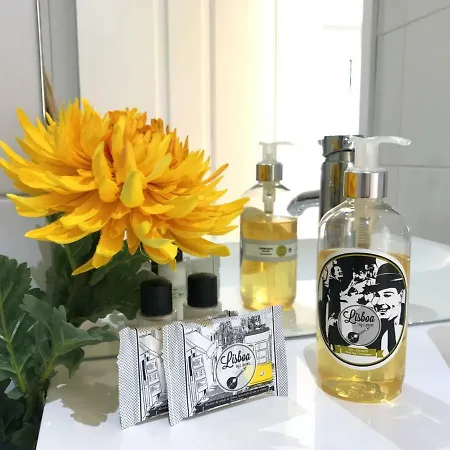 Lavra Tram Апартаменти *