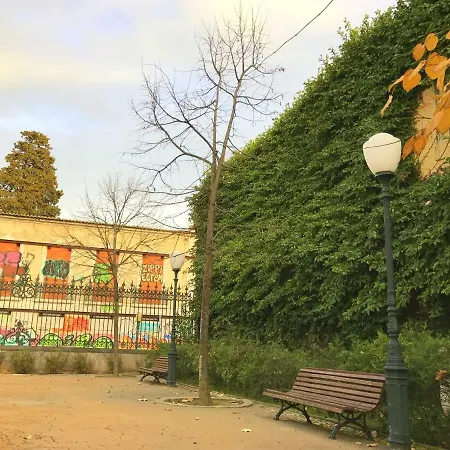 아파트 Lavra Tram *